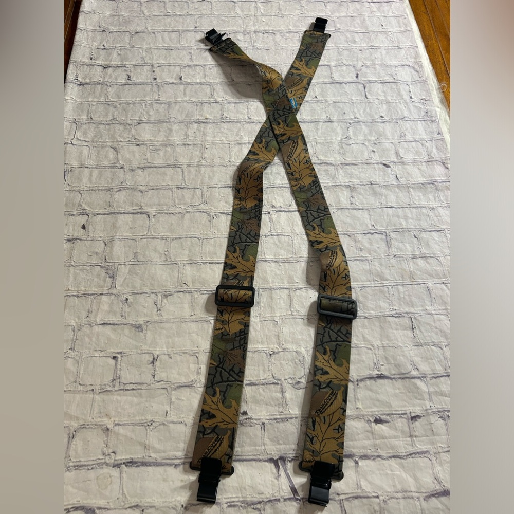 CAMAS CAMOUFLAGE HUNTING WIDE SUSPENDERS BLACK HARDWARE ADJUSTABLE TRAIL COVER